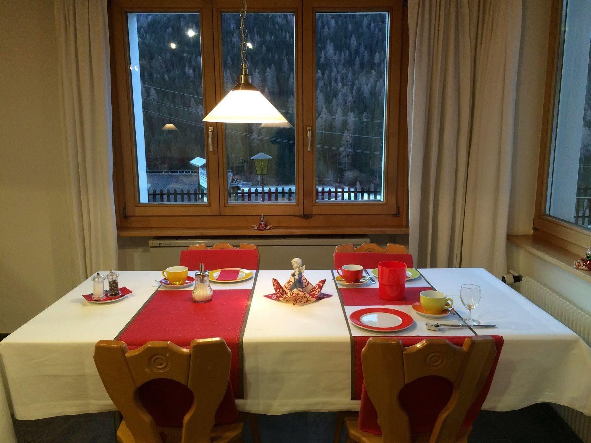 Hotel Schoental Filisur Extérieur photo
